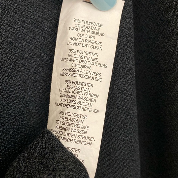 3/ $15 BOOHOO Black mini dress - Picture 7 of 7